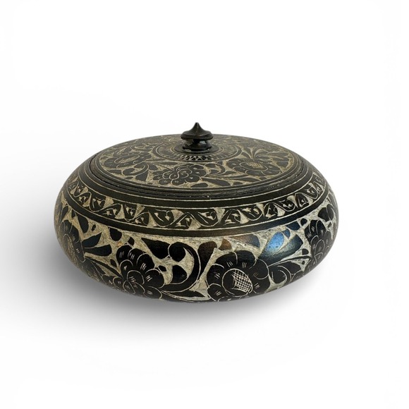 Vintage Mexican Folk Art Hand Carved Stone Lidded Round Bowl Box Floral 4" x 8" - Picture 7 of 7